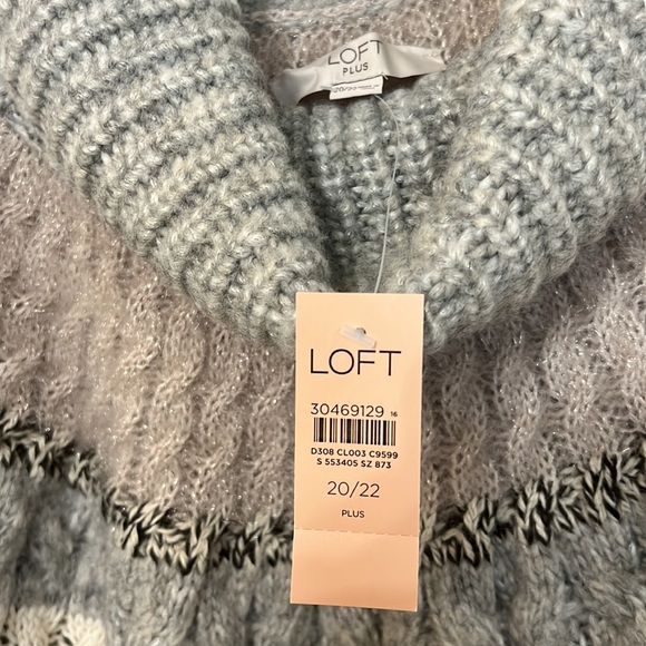 Metallic Sweater - Picture 2 of 5